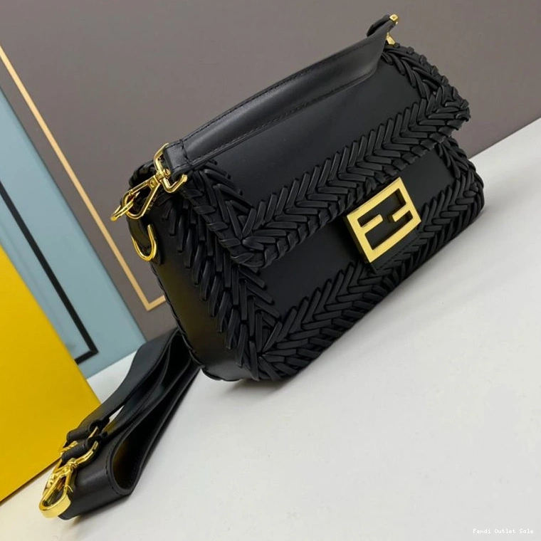 Cheap Baguette Stitching Leather In Bag Black Medium Fendi 0714